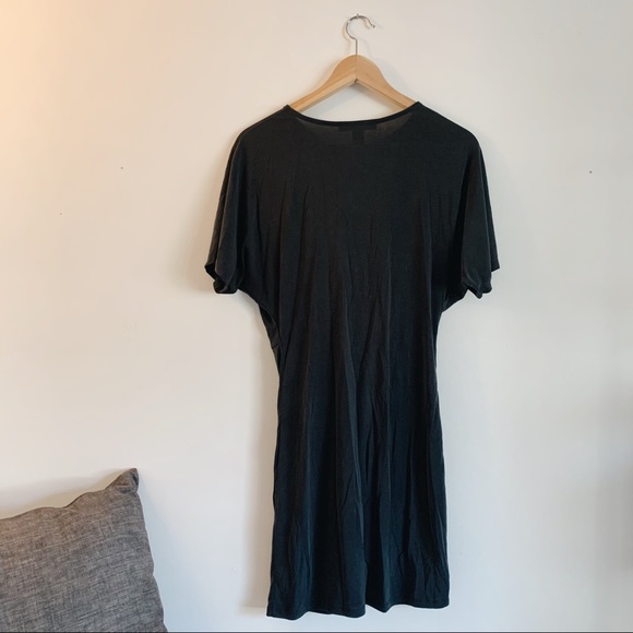 Front knot dress - Picture 3 of 3